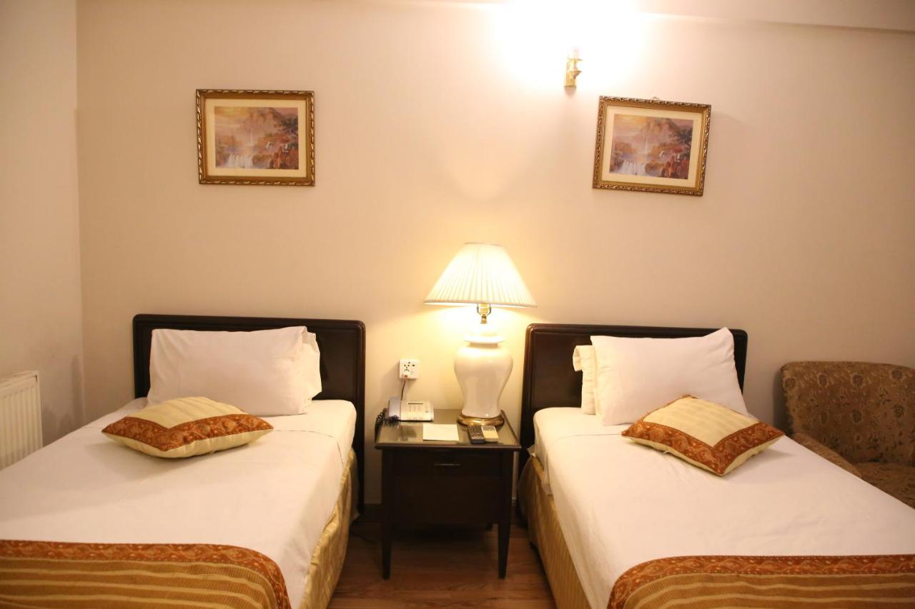 Carlton Tower Hotel Lahore Ngoại thất bức ảnh