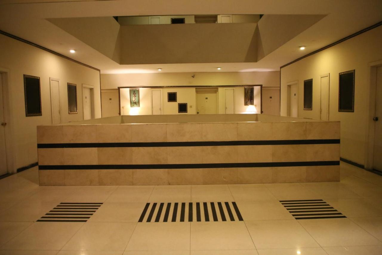 Carlton Tower Hotel Lahore Ngoại thất bức ảnh