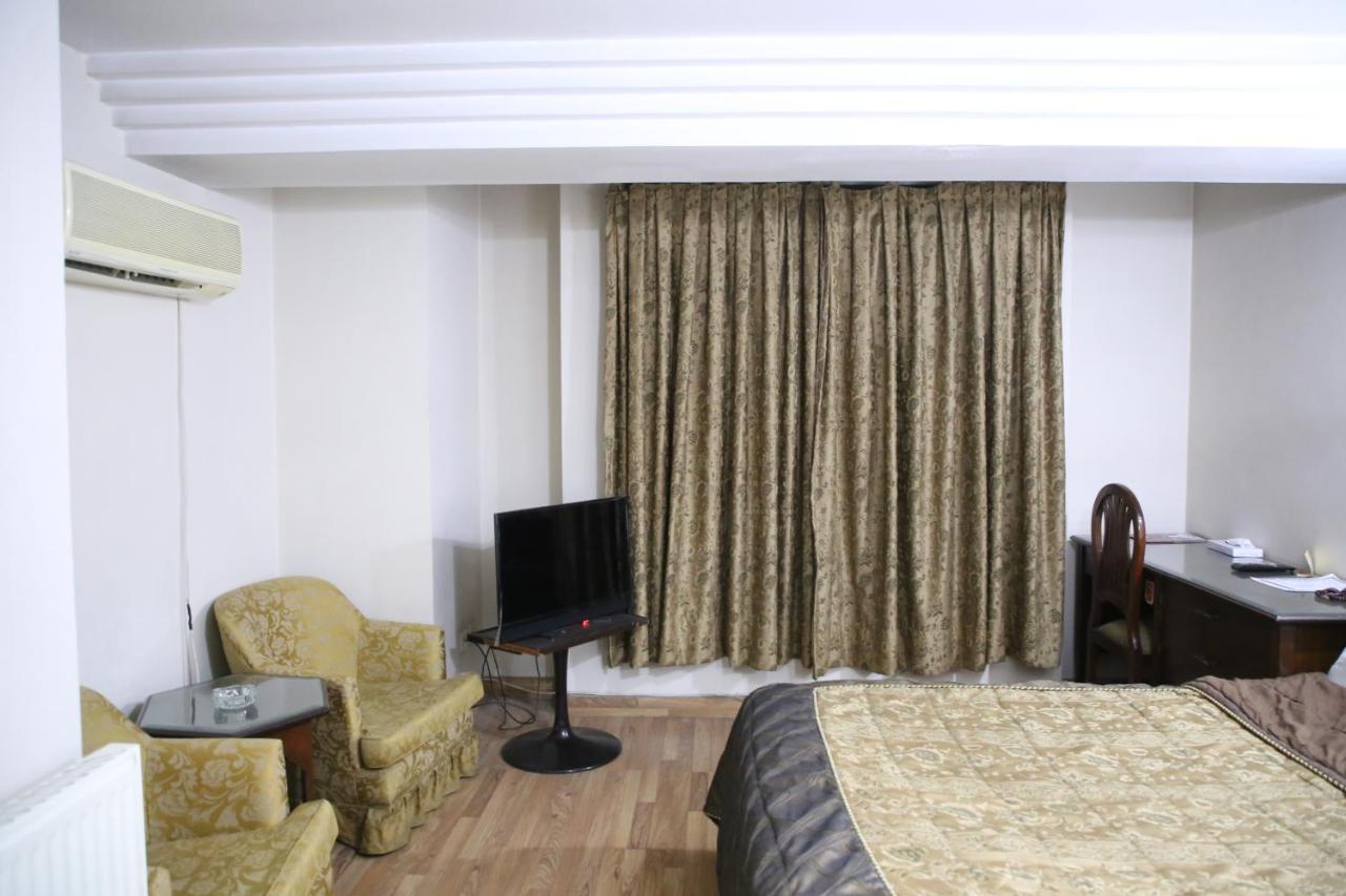 Carlton Tower Hotel Lahore Ngoại thất bức ảnh
