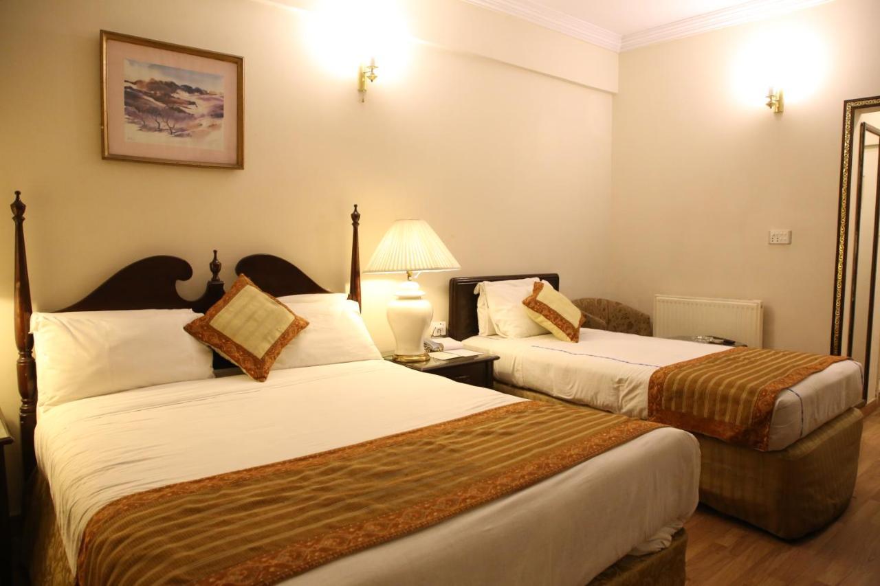 Carlton Tower Hotel Lahore Ngoại thất bức ảnh