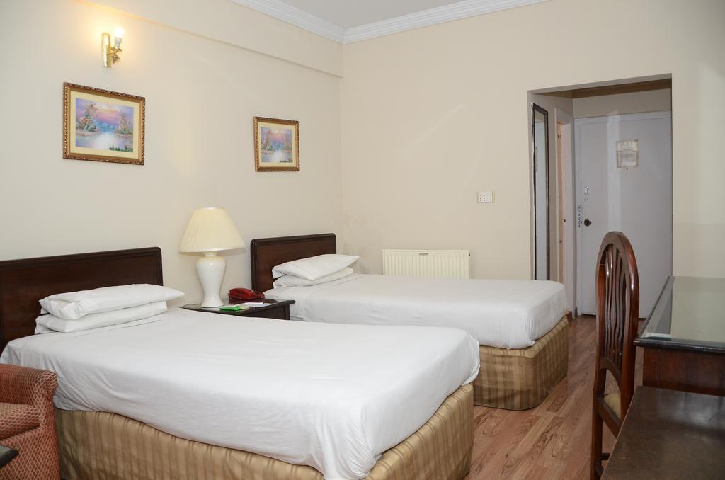 Carlton Tower Hotel Lahore Ngoại thất bức ảnh