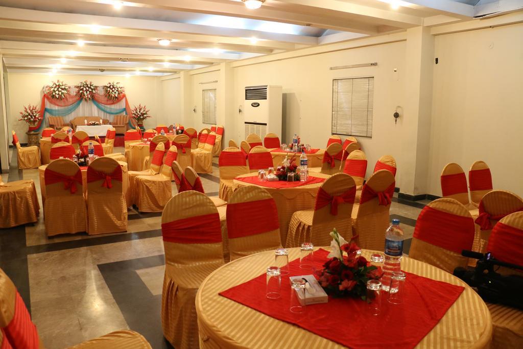 Carlton Tower Hotel Lahore Ngoại thất bức ảnh