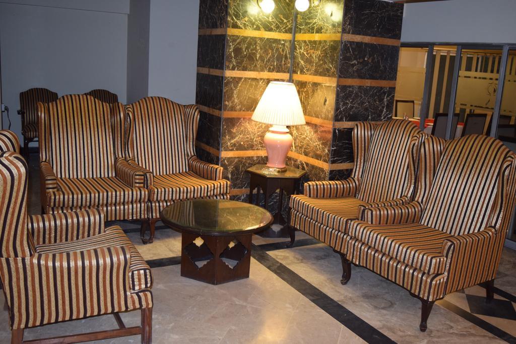 Carlton Tower Hotel Lahore Ngoại thất bức ảnh