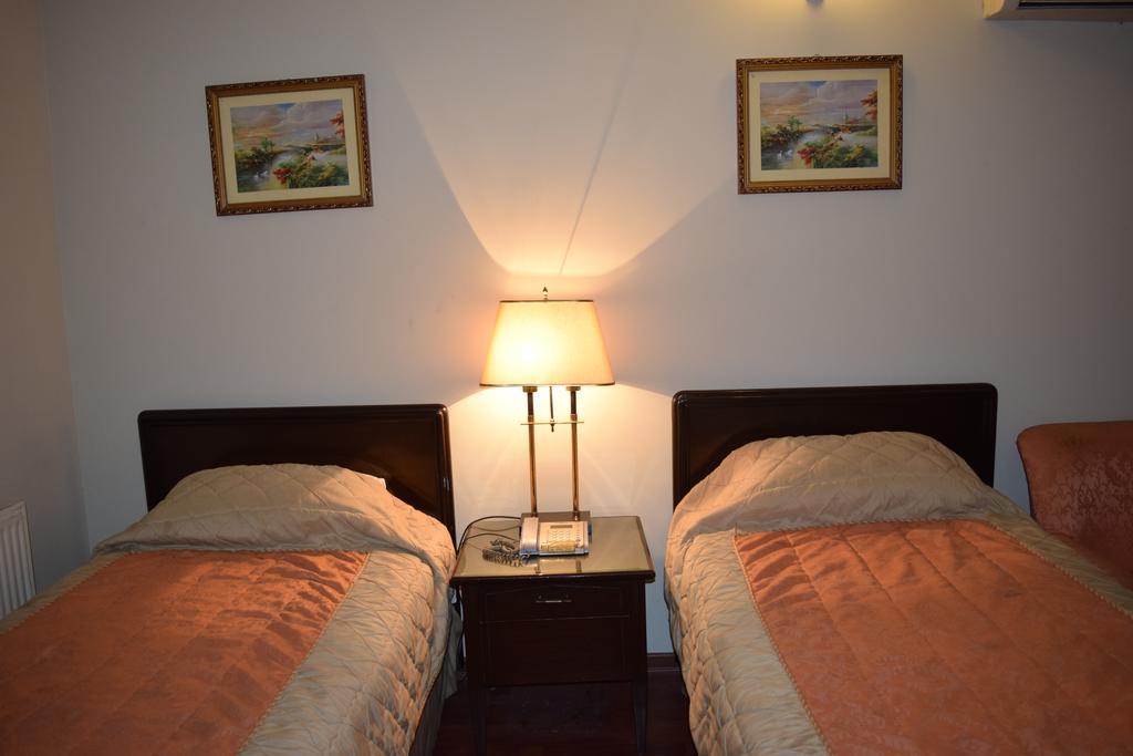 Carlton Tower Hotel Lahore Phòng bức ảnh