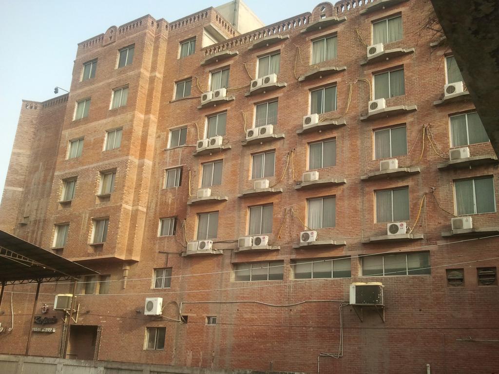 Carlton Tower Hotel Lahore Ngoại thất bức ảnh